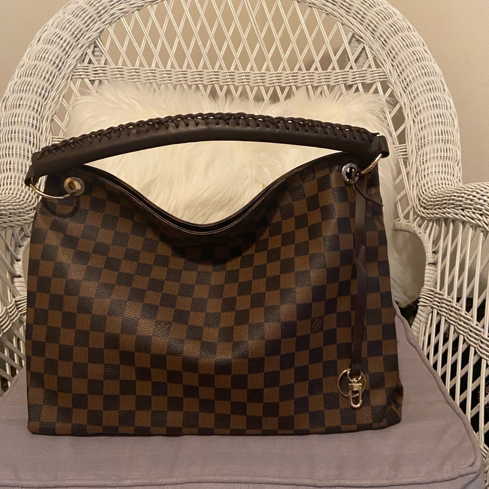 Artsy LV tote bag New